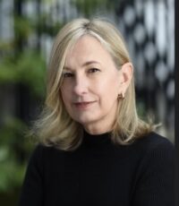 portrait photo of Wendy Queen